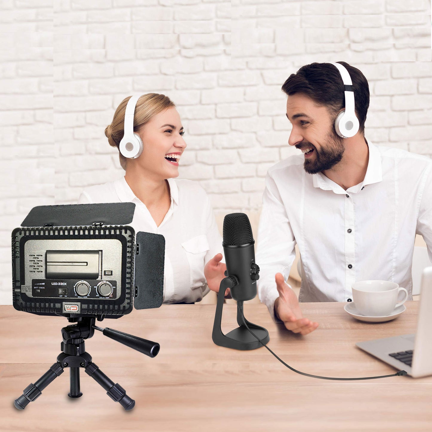 Studio Recording USB Stereo Microphone with Desktop Stand for Windows + Vloggers Choice Super-Powerfull 5000 Lux LED Light Panel Fill Light on 12-Inch Flexible Tripod For Zoom Meetings and More