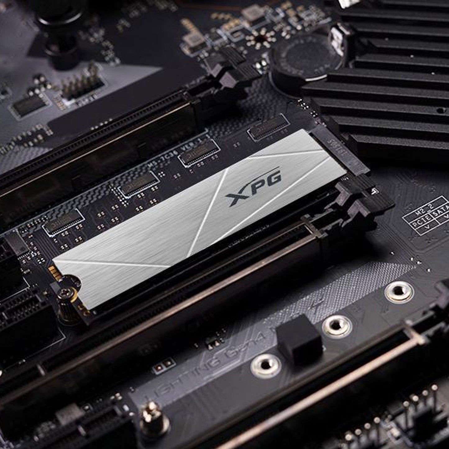 XPG GAMMIX S60 Blade M.2 2280 1TB PCIe Gen4 x4 AGAMMIXS60-1T-CS