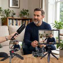 Hollyland LARK MAX 2 Combo 4-Person Wireless Microphone System for Cameras and Mobile Devices (Space Gray, 2.4 GHz) Podcast & Interview Bundle